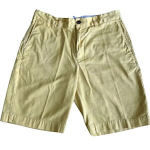 Stratford Prep flat front 10”cotton shorts, light yellow. Men’s size 35